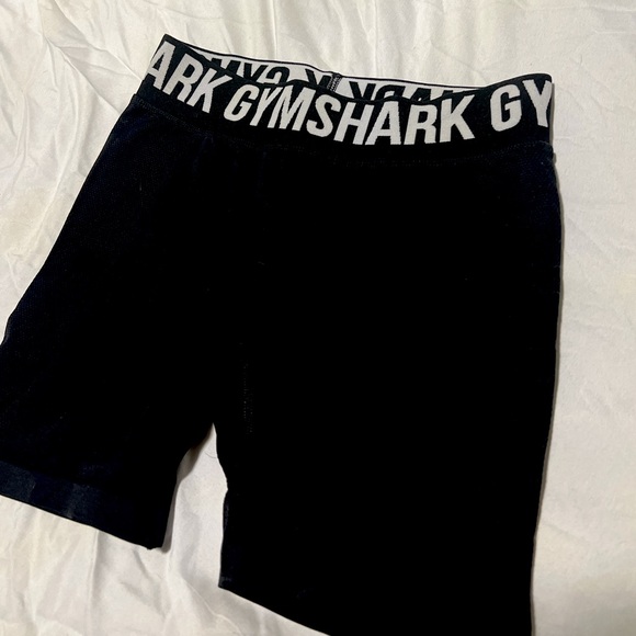 gym shark - Picture 2 of 5